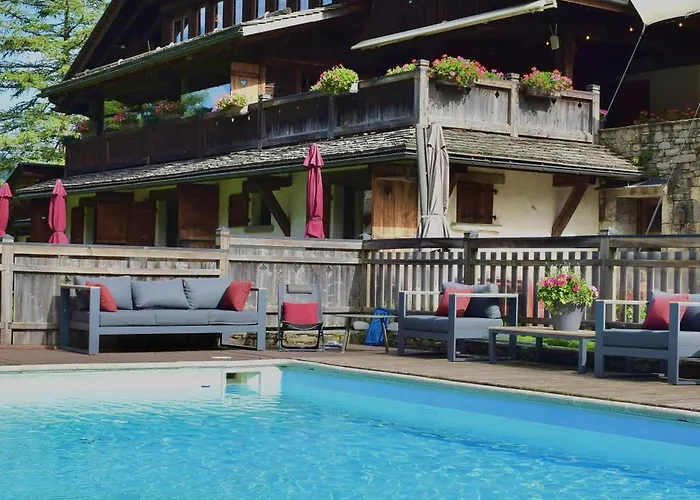 Les De La Serraz Hotel