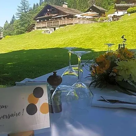 Les De La Serraz Szálloda 4*